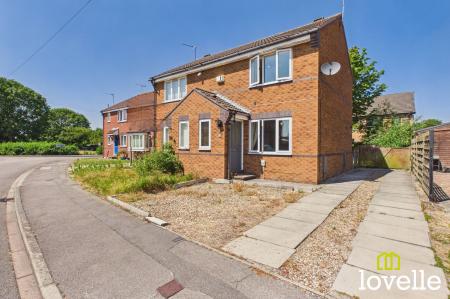 2 bedroom Semi-detached house for sale in Cawthorne Drive, Hull, HU4