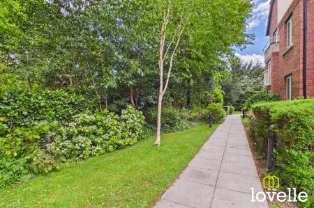 2 bedroom Flat for sale in Newgate Street, Shardeloes Court Newgate Street, HU16