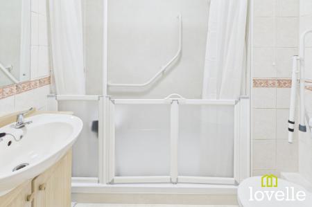2 bedroom Flat for sale in Newgate Street, Shardeloes Court Newgate Street, HU16