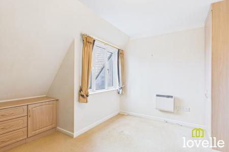 2 bedroom Flat for sale in Newgate Street, Shardeloes Court Newgate Street, HU16