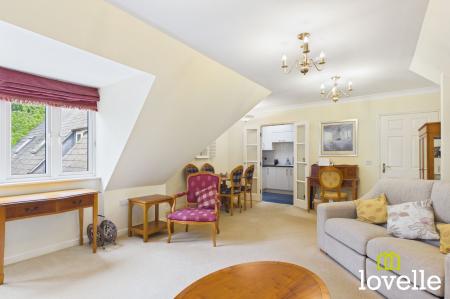 2 bedroom Flat for sale in Newgate Street, Shardeloes Court Newgate Street, HU16