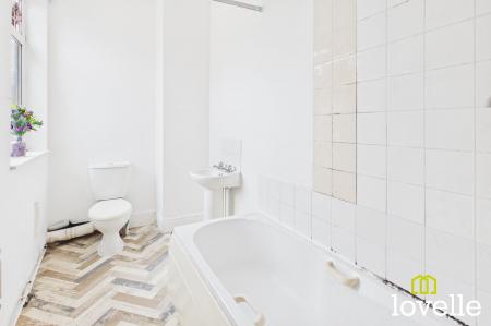 2 bedroom Terraced House for sale in Goddard Avenue, Hull, HU5