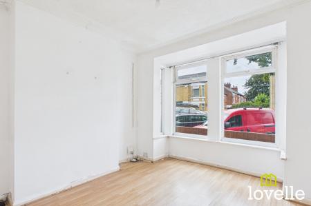 2 bedroom End of terrace house for sale in Goddard Avenue, Hull, HU5