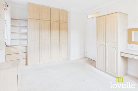 2 bedroom Flat for sale in Crescent Street, Cottingham, HU16
