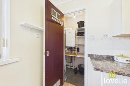 2 bedroom Flat for sale in Elm Tree Court, Cottingham, HU16
