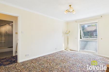 2 bedroom Flat for sale in Elm Tree Court, Cottingham, HU16