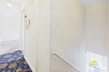2 bedroom Flat for sale in Elm Tree Court, Cottingham, HU16
