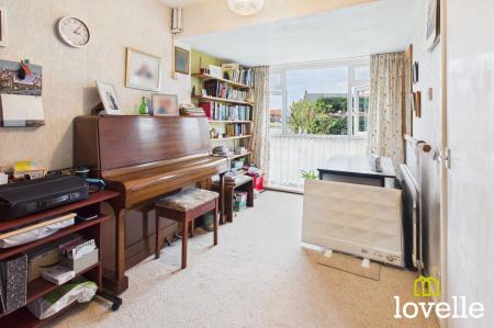 4 bedroom Detached house for sale in Park Lane, Cottingham, HU16