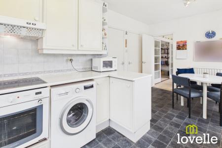 4 bedroom Detached house for sale in Park Lane, Cottingham, HU16