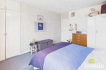 4 bedroom Detached house for sale in Park Lane, Cottingham, HU16