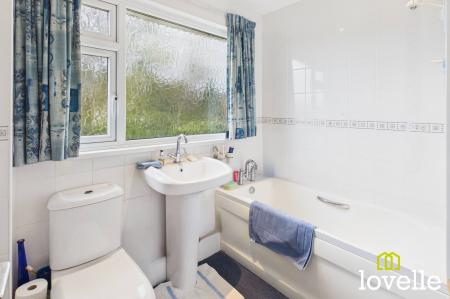 4 bedroom Detached house for sale in Park Lane, Cottingham, HU16