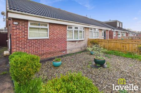 2 bedroom Semi-detached bungalow for sale in Stonesdale, Hull, HU7