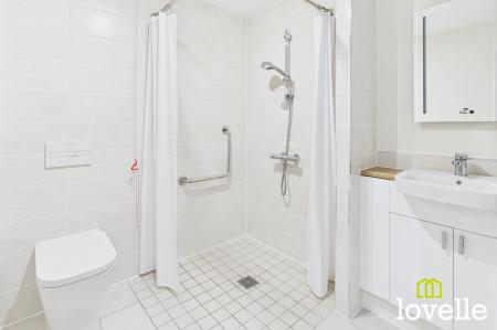 1 bedroom Flat for sale in Field Close, Cottingham, HU16