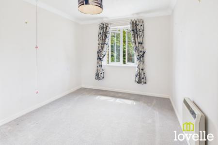 2 bedroom Flat for sale in Newgate Street, Shardeloes Court Newgate Street, HU16