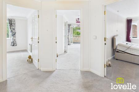 2 bedroom Flat for sale in Newgate Street, Shardeloes Court Newgate Street, HU16