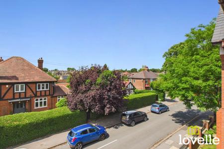 2 bedroom Flat for sale in Newgate Street, Shardeloes Court Newgate Street, HU16
