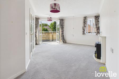 2 bedroom Flat for sale in Newgate Street, Shardeloes Court Newgate Street, HU16