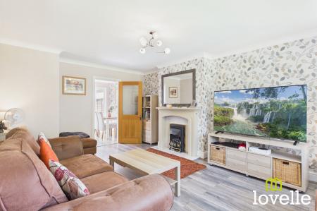 3 bedroom Semi-detached house for sale in Calderdale, Hull, HU7