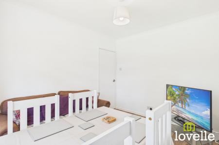 2 bedroom Semi-detached bungalow for sale in Brooklands Park, Cottingham, HU16