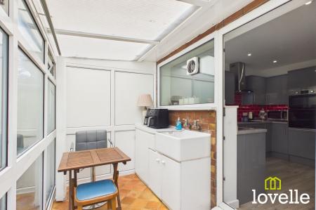 2 bedroom Semi-detached bungalow for sale in Brooklands Park, Cottingham, HU16