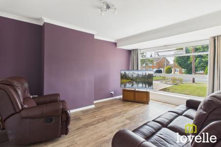 2 bedroom Semi-detached bungalow for sale in Brooklands Park, Cottingham, HU16