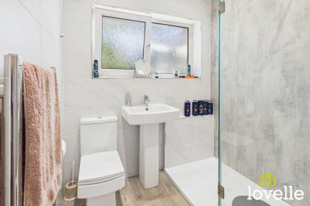 2 bedroom Semi-detached bungalow for sale in Brooklands Park, Cottingham, HU16