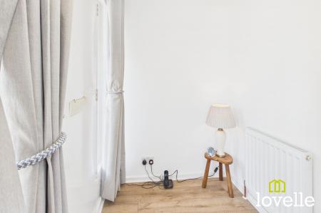 2 bedroom Semi-detached bungalow for sale in Brooklands Park, Cottingham, HU16