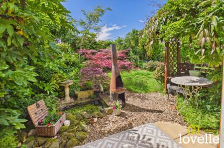 4 bedroom Detached house for sale in Manor Garth, Skidby, HU16
