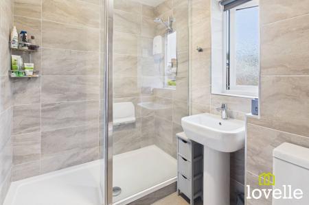 4 bedroom Detached house for sale in Manor Garth, Skidby, HU16