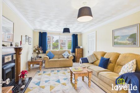 4 bedroom Detached house for sale in Manor Garth, Skidby, HU16