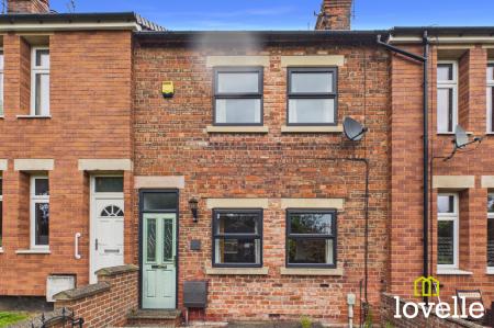 3 bedroom Terraced House for sale in Park Row, Hessle, HU13