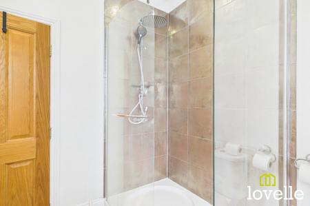 3 bedroom Terraced House for sale in Park Row, Hessle, HU13