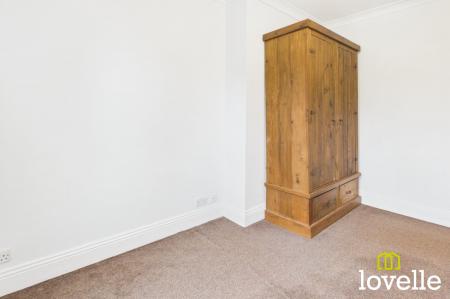 3 bedroom Terraced House for sale in Park Row, Hessle, HU13