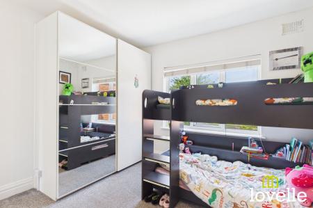 3 bedroom Semi-detached house for sale in Hall Road, Hull, HU6