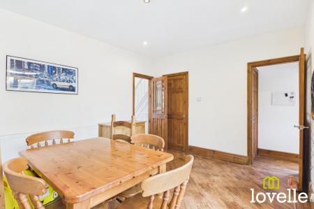 3 bedroom Semi-detached house for sale in Hall Road, Hull, HU6