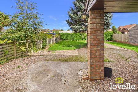 4 bedroom Terraced House for sale in Sandholme Road, Gilberdyke, HU15