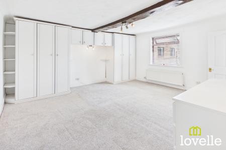 4 bedroom Terraced House for sale in Sandholme Road, Gilberdyke, HU15