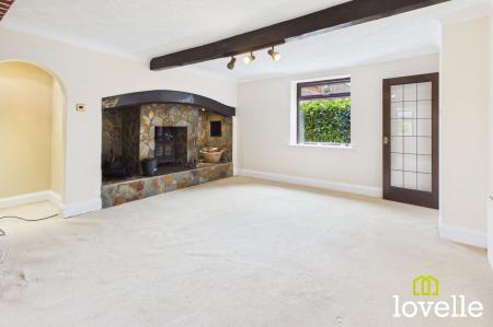 4 bedroom Terraced House for sale in Sandholme Road, Gilberdyke, HU15