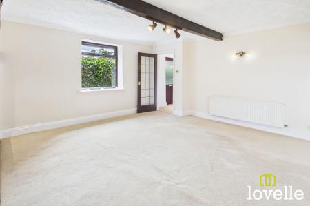 4 bedroom Terraced House for sale in Sandholme Road, Gilberdyke, HU15