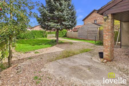 4 bedroom Terraced House for sale in Sandholme Road, Gilberdyke, HU15
