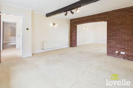 4 bedroom Terraced House for sale in Sandholme Road, Gilberdyke, HU15
