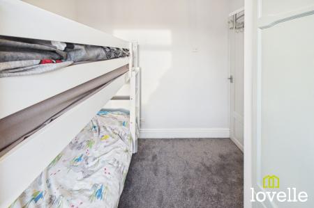 2 bedroom Terraced House for sale in Lamorna Avenue, Hull, HU8