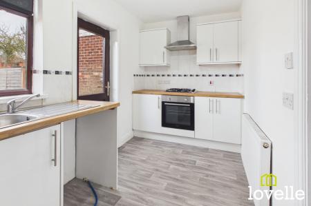 2 bedroom Terraced House for sale in Danube Road, Hull, HU5