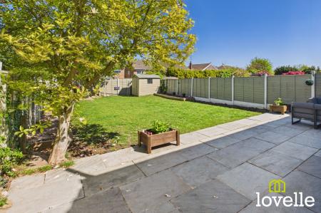 3 bedroom Semi-detached house for sale in Kerry Pit Way, Kirk Ella, HU10