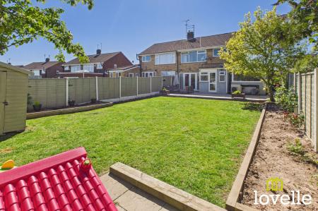 3 bedroom Semi-detached house for sale in Kerry Pit Way, Kirk Ella, HU10