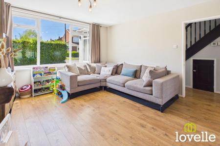 3 bedroom Semi-detached house for sale in Kerry Pit Way, Kirk Ella, HU10