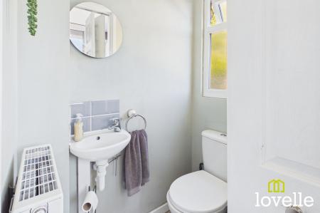 3 bedroom Semi-detached house for sale in Kerry Pit Way, Kirk Ella, HU10