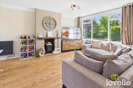 3 bedroom Semi-detached house for sale in Kerry Pit Way, Kirk Ella, HU10