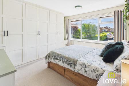 3 bedroom Semi-detached house for sale in Kerry Pit Way, Kirk Ella, HU10