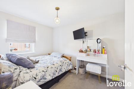 3 bedroom Semi-detached house for sale in Hazelwood Drive, Hessle, HU13